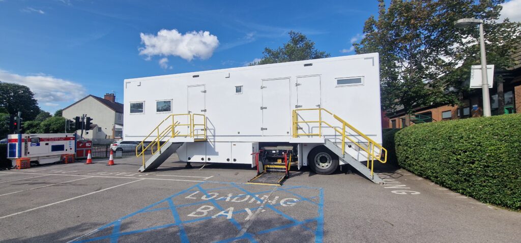 Titan 24 Trailer External